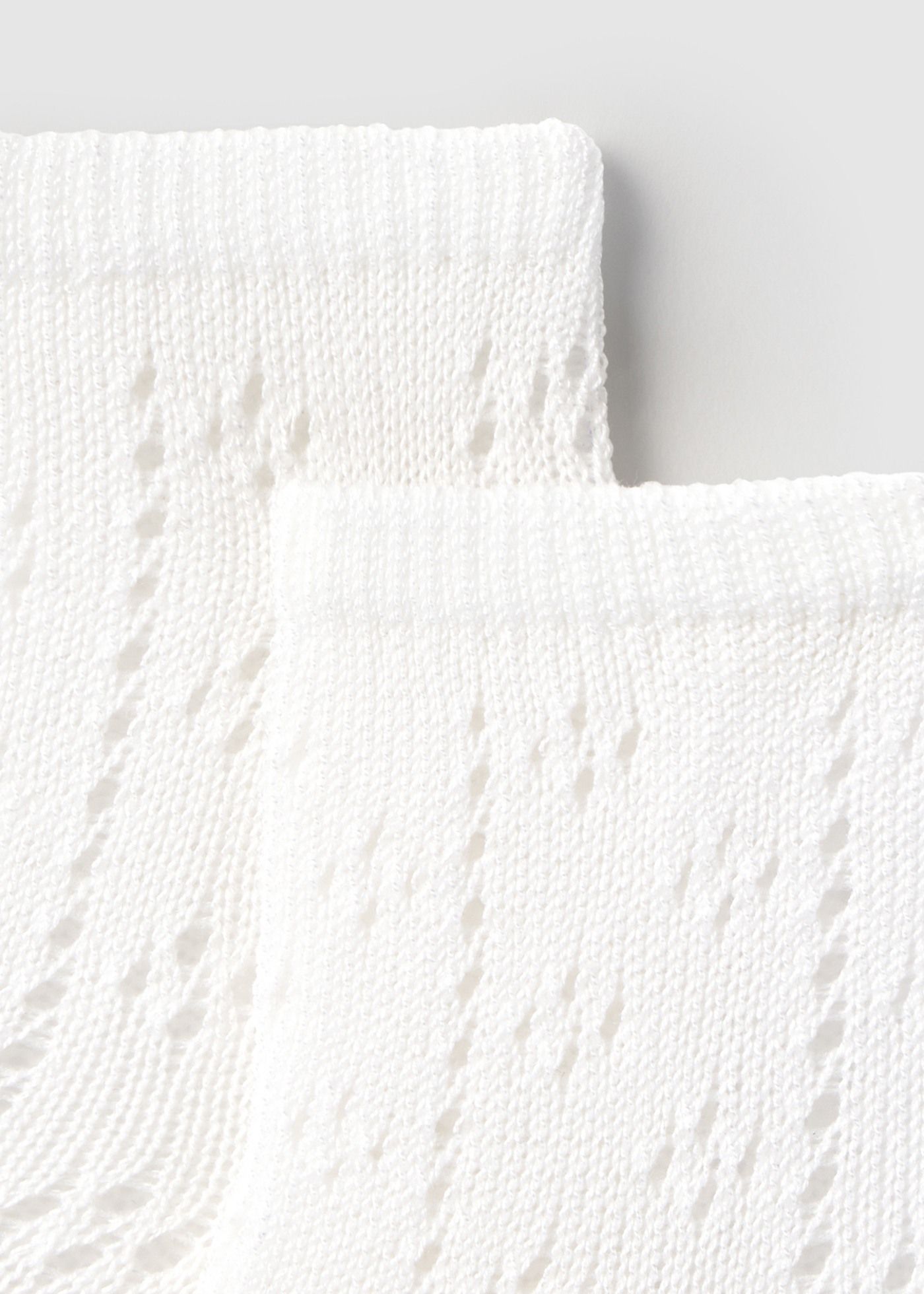 Calcetin alto calado