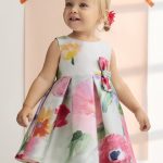 Vestido monofilamento estampa.